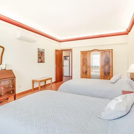 Apartment Cosmopolis 2